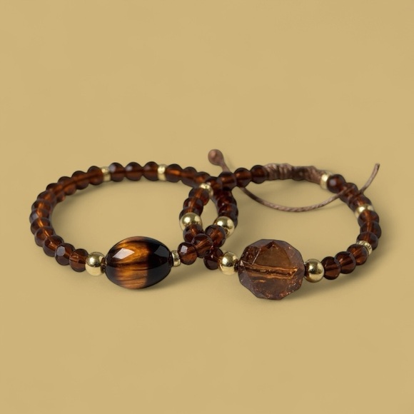 Elegant Brown Beaded Bracelet - Picture 3 of 3